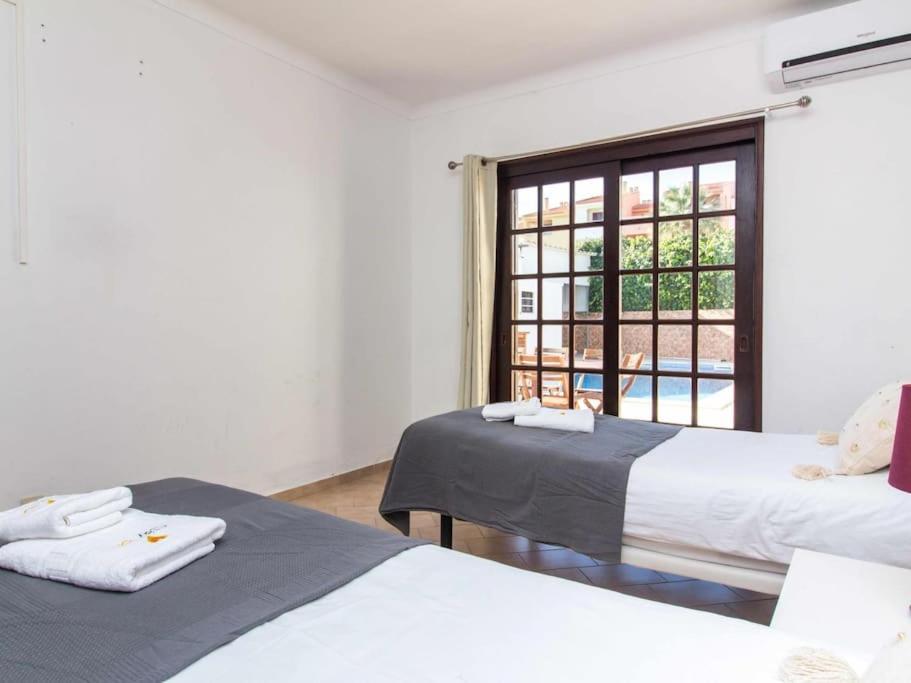 Villa Dogueno- Privat Pool & Privacy & Albufeira Center Extérieur photo