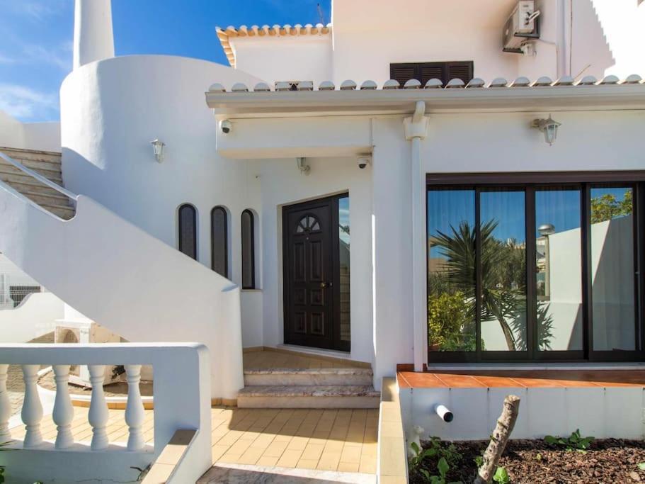 Villa Dogueno- Privat Pool & Privacy & Albufeira Center Extérieur photo