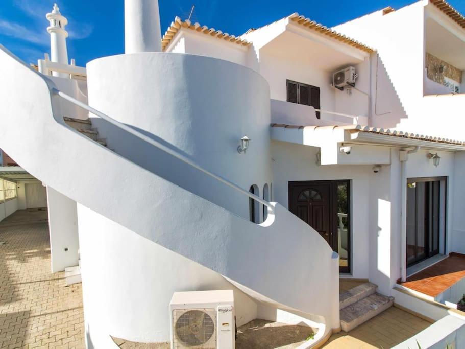 Villa Dogueno- Privat Pool & Privacy & Albufeira Center Extérieur photo