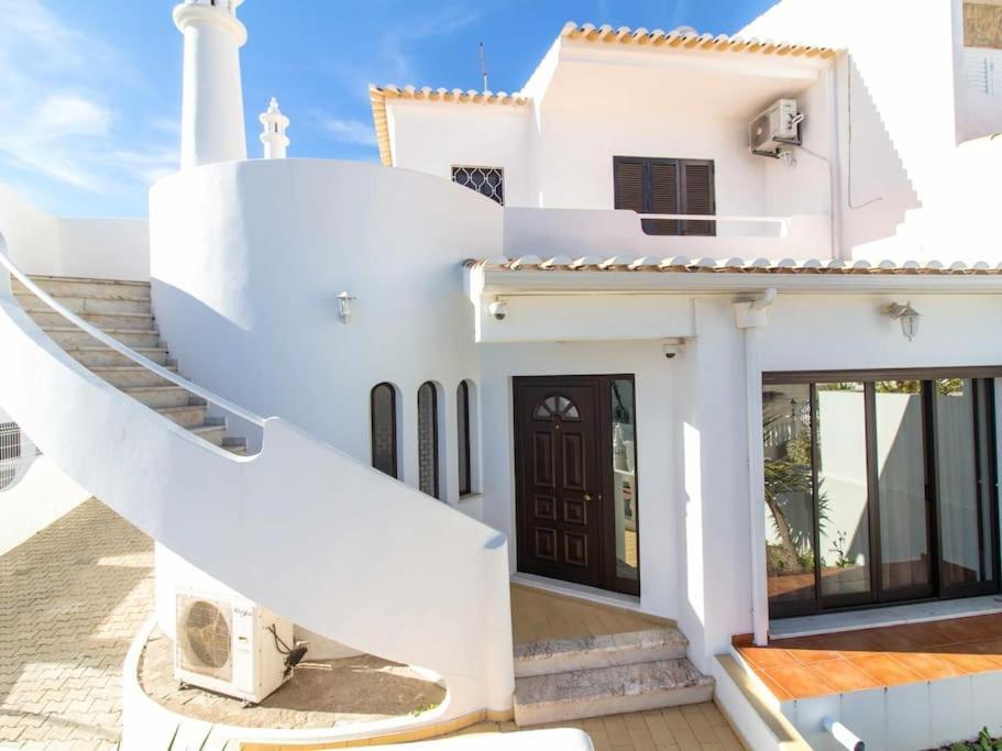 Villa Dogueno- Privat Pool & Privacy & Albufeira Center Extérieur photo
